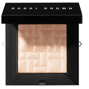 Bobbi Brown Highlighting Powder Color: Quartz Glow - pale incandescent gold